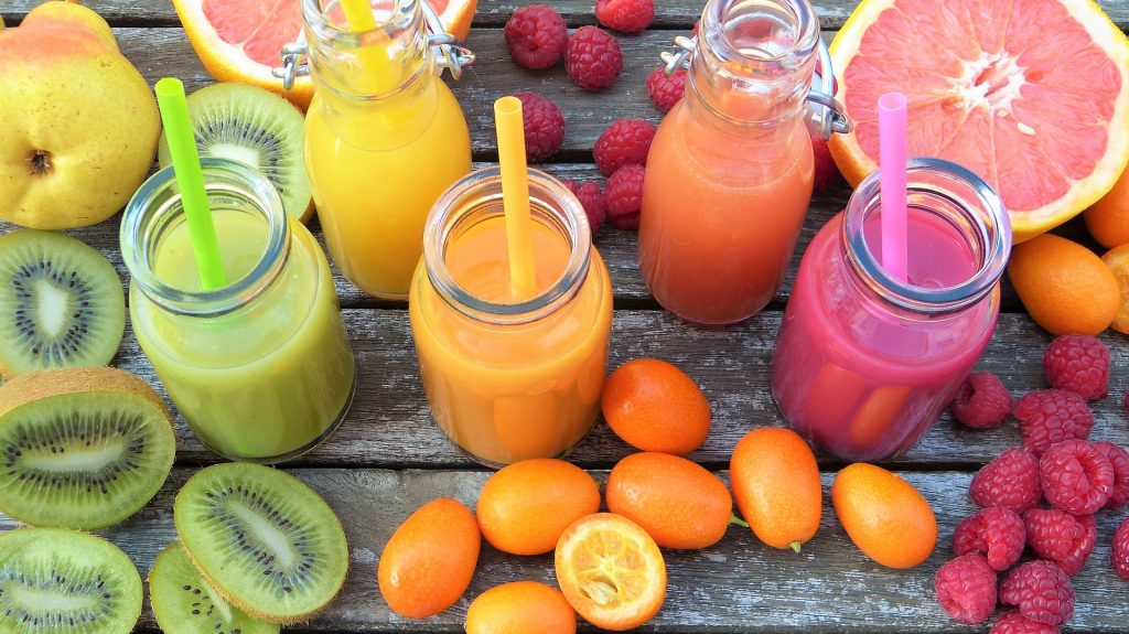 Suc de fructe din concentrat